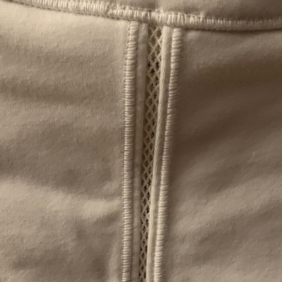 White Lululemon athletic jacket - Picture 8 of 9